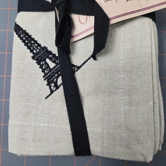 NWT Sur la Table Set of 4 Embroidered Eiffel Tower Paris Napkins Cotton 19 inch - Picture 5 of 8